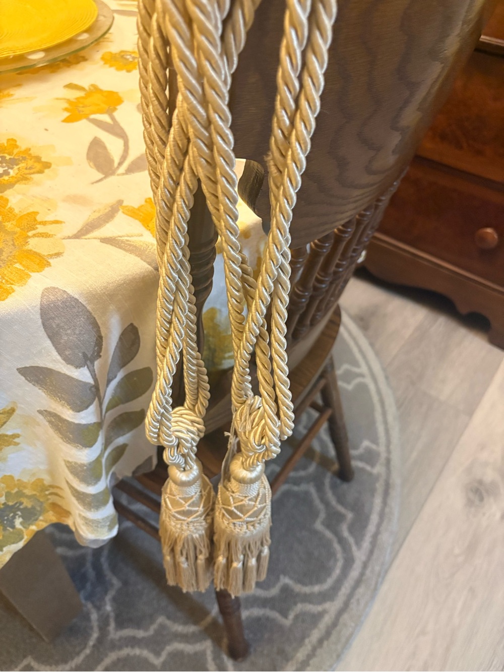 Elegant Gold Curtain Tiebacks with Tassels - Home Dining